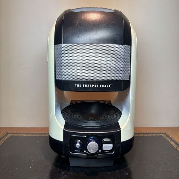 Sharper Image Portable Indoor/Outdoor Speaker CEW112 - Picture 2 of 6